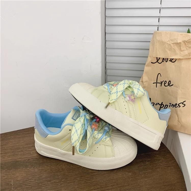 Толстая подошва 2024 весна студенческая корейская версия уличная женская обувь для скейтбординга shell head с низким верхом новая женская обувь Harajuku в гонконгском стиле