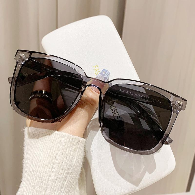 New TR polarized sunglasses fashion men's and women's high-end trend rice nail sunglasses Korean retro