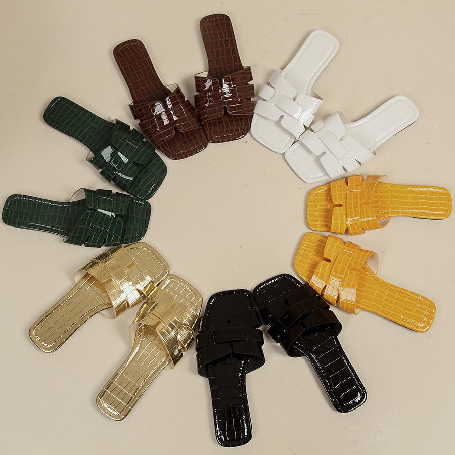 2025 Шлепанцы с квадратным носком и плоской подошвой Африка Внешняя торговля Дышащие домашние тапочки Женские повседневные сандалии Женские тапочки