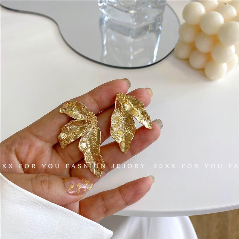 2025 Ретро Дизайн Лист Женские Изысканные Серьги-гвоздики Легкая Роскошь