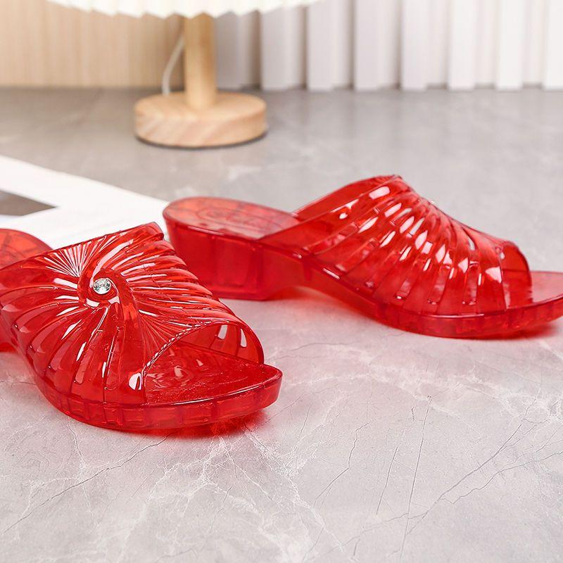 Модные крутые шлепанцы для женщин летом, противоскользящие, толстые, пластиковые, для улицы, прозрачный клиновидный каблук, увеличение роста