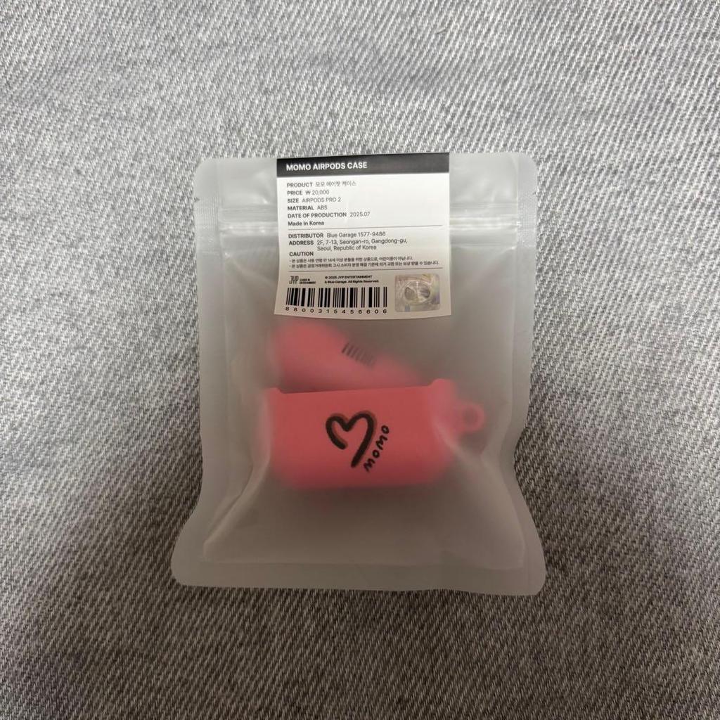 [USED] TWICE THIS IS FOR Seoul Concert Air Pods Case Momo