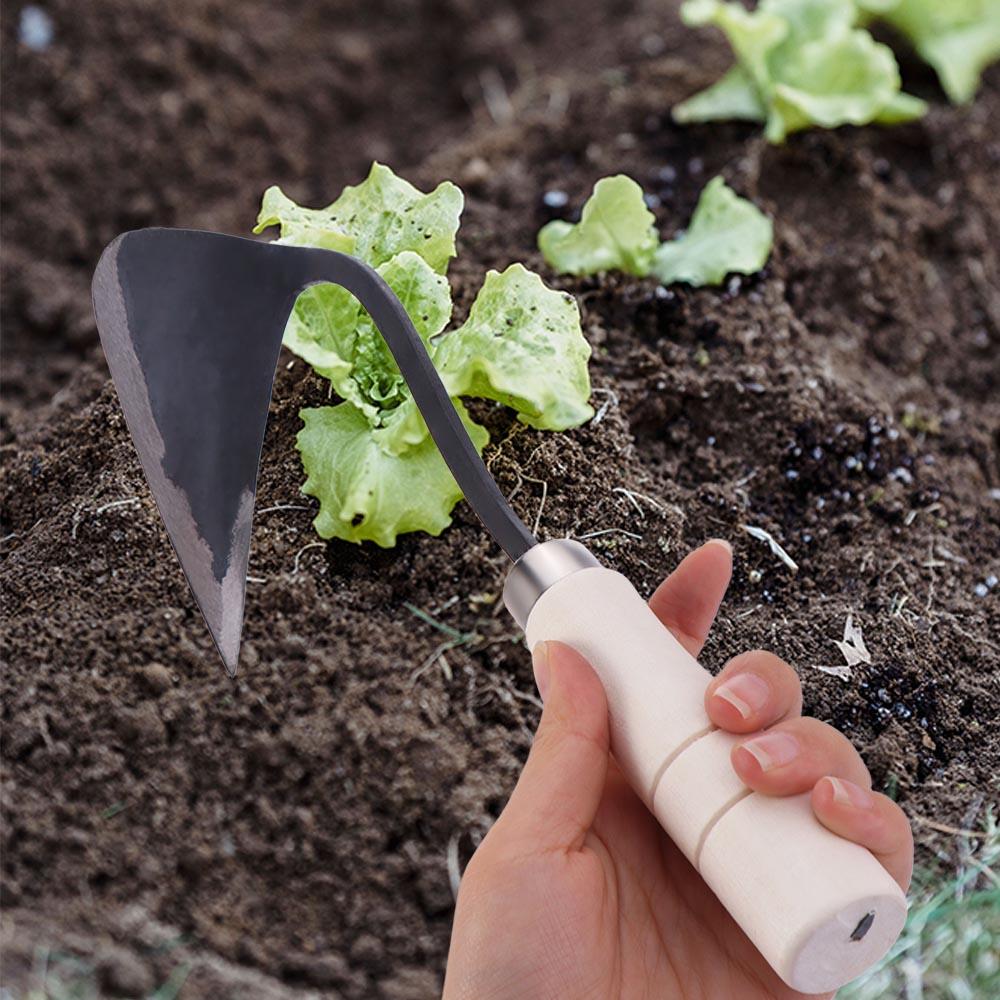 Steel Gardening Hoe Wooden Handle Short Handle Hoe Digger Tool Triangular Tip Hoe Ridging