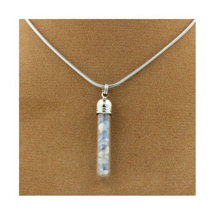 Pierres et Minéraux. Collier Benitoite brut. Modèle tube.