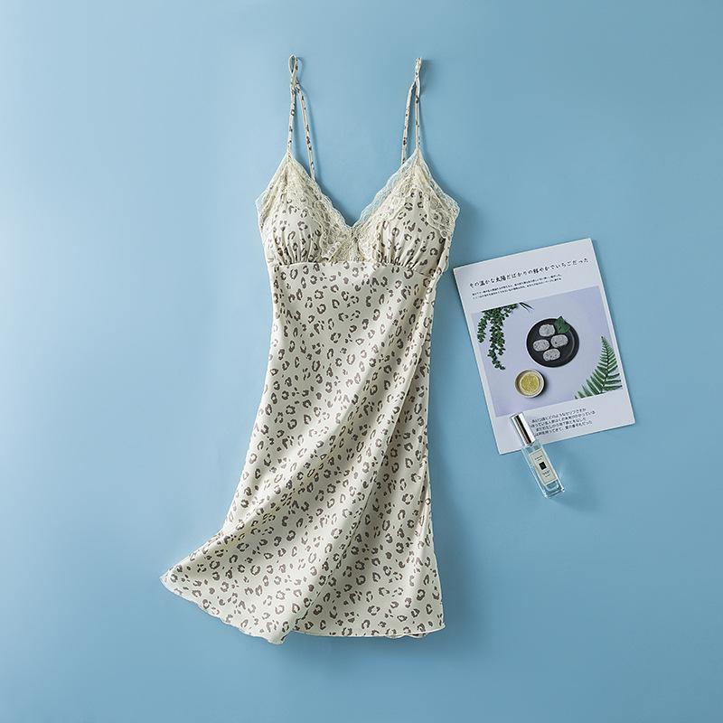 Летние пижамы женские из тонкого атласного шифона из ледяного шелка с леопардовым принтом и подушечкой на груди, камзол из двух предметов, домашняя одежда