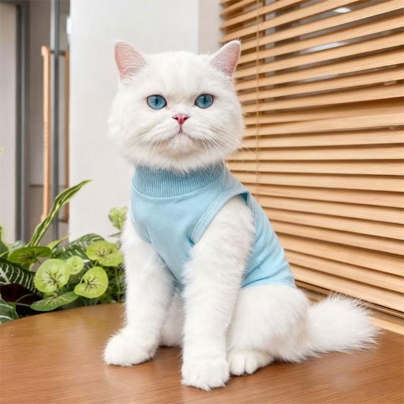 Восстановительный костюм для кошек после операций Защищает брюшную область от вылизывания Имеет специальное отверстие для самцов