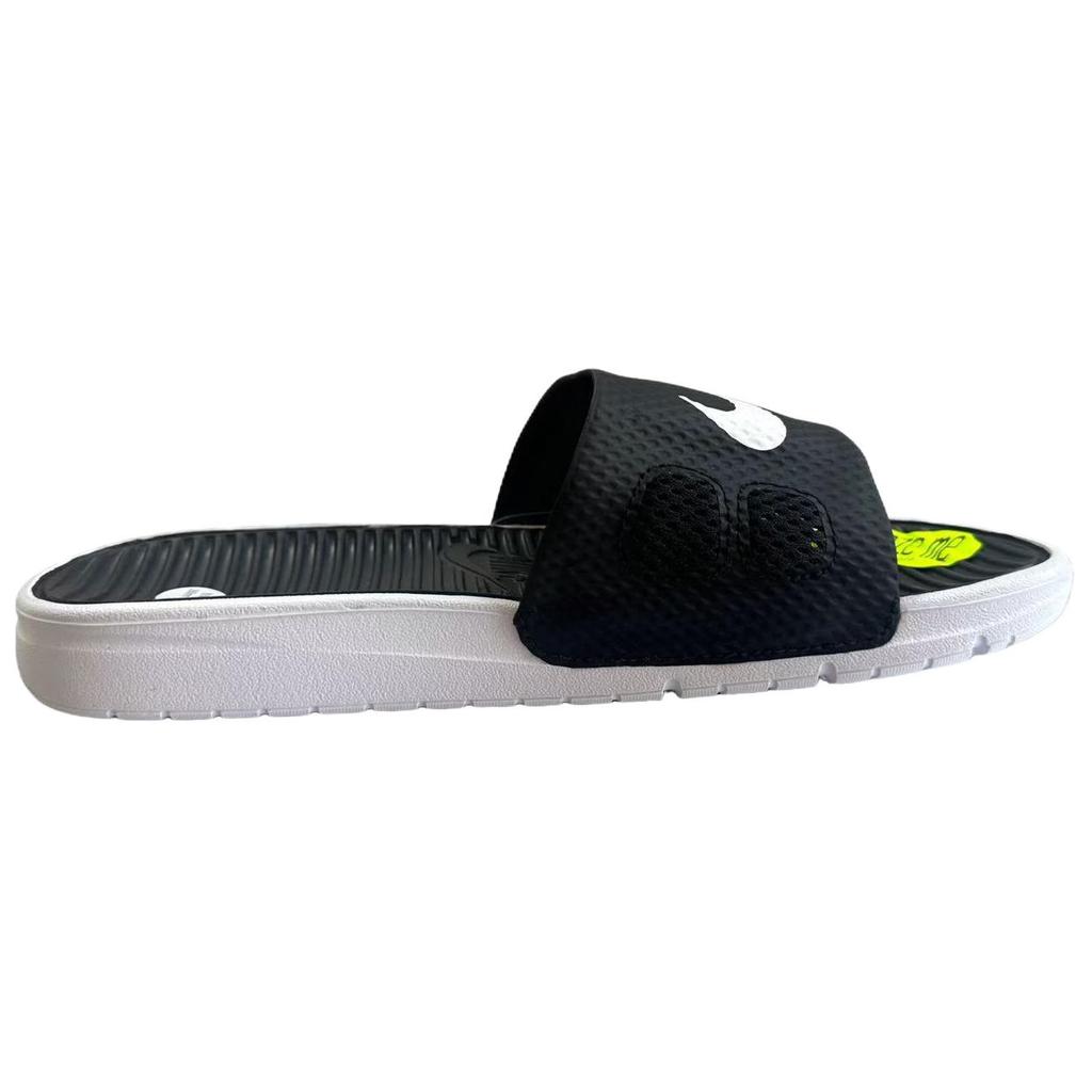 Nike Шлепанцы Benassi Solarsoft Черные 431884-002
