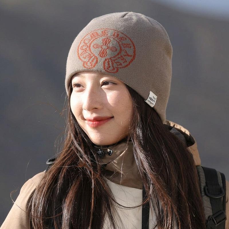 Jacquard cross knitted hat autumn and winter skiing mountaineering hat women's outdoor sports cycling knitted hat