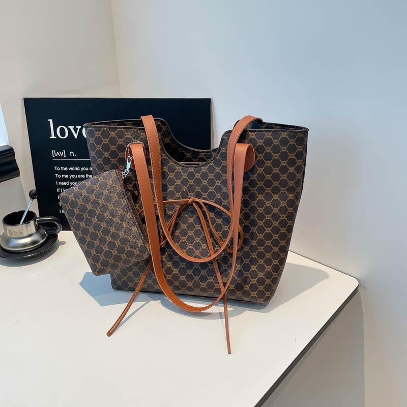 Premium Sense Large-capacity Bag Women's 2025 New Autumn Fashion Printed Shoulder Bag Commuter Tote Bag