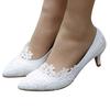 Женские остроконечные белые кружевные туфли на коротком каблуке с цветочным принтом Белые свадебные повседневные туфли