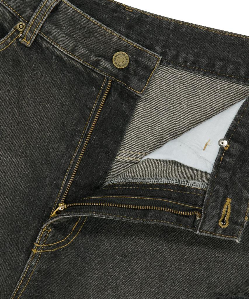 WKNDRS [Koin Seoul] Damaged Skull Denim Shorts (Black)
