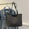 Large Capacity New Casual and Beautiful Popular Bag Female Shoulder College Student Commuting Tote Bag