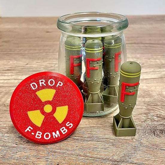 F-Bombs Jar Resin Craft F Управляемые ракеты Настольная фигурка Статуя Скульптура Забавное украшение для домашнего офиса Стол для мужчин Подарок на день рождения