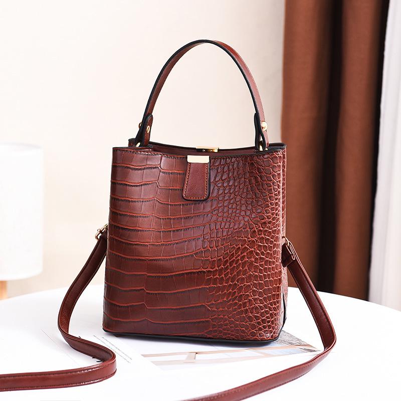 Crocodile Print Shoulder Bag for Women Vintage Luxury PU Leather Handbag Large Capacity Shoulder Bag Advanced Crossbody Bag for Women
