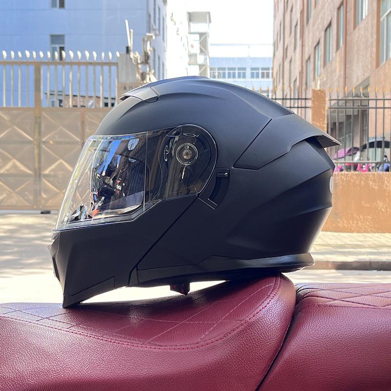 Motorcycle Helmet Uncovered Helmet Men's and Women's Full Helmet Bluetooth Personalized Four Seasons Locomotive Big Tail