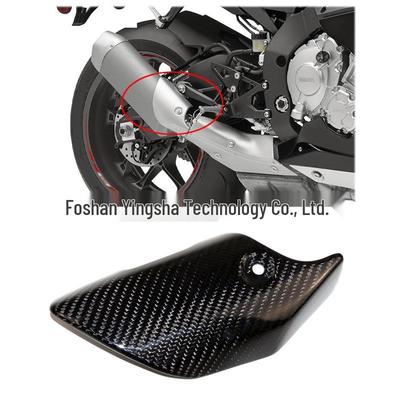 Крышка выхлопа из углеволокна Yamaha R1M - Декоративная защитная деталь