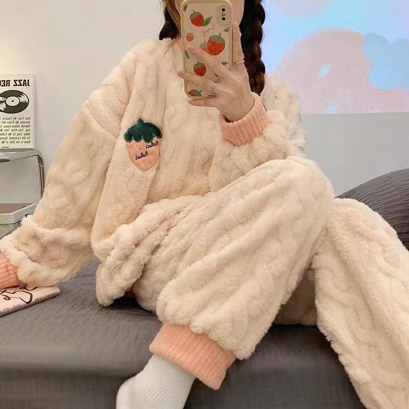 Женский зимний пижамный комплект из кораллового флиса: Милый, Утепленный, На велюровой подкладке, С длинным рукавом, Свободный фланелевый домашний костюм, Можно носить на улице