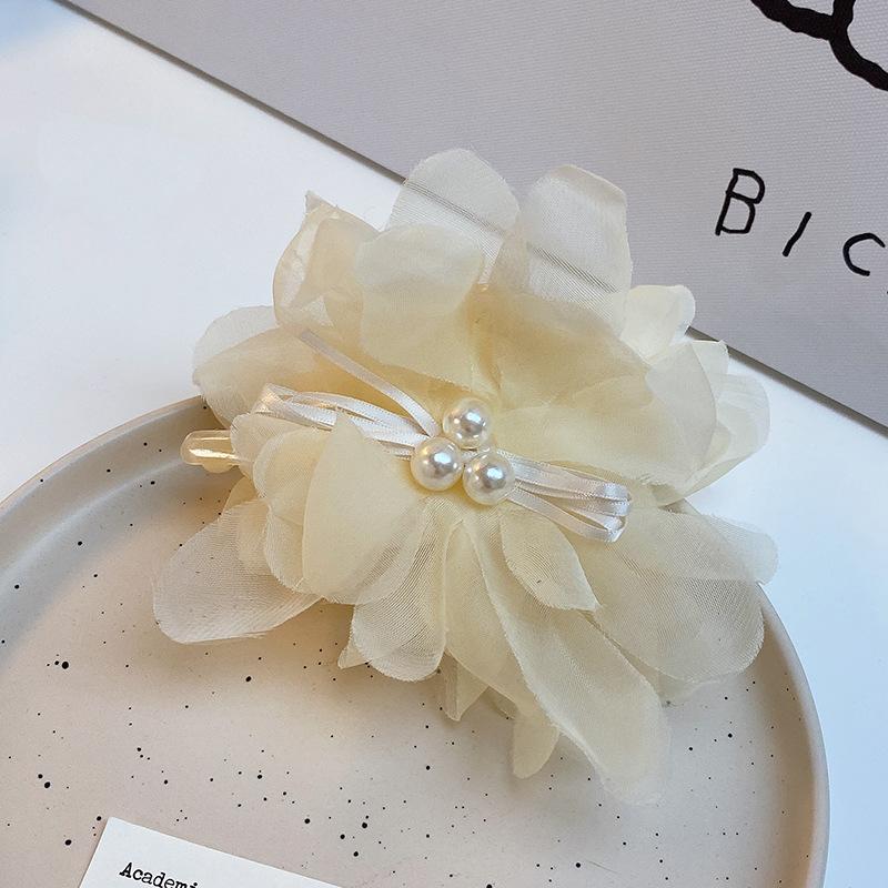Новая милая заколка для волос с цветком и жемчугом для женщин, сетчатая, нежная, элегантная заколка-акула для волос-пучка, темпераментные аксессуары для волос для девушки
