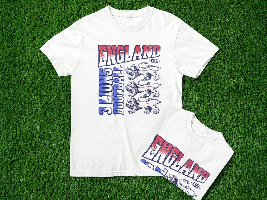 England 3 Lions Football T-Shirt | Retro Soccer Fan Tee