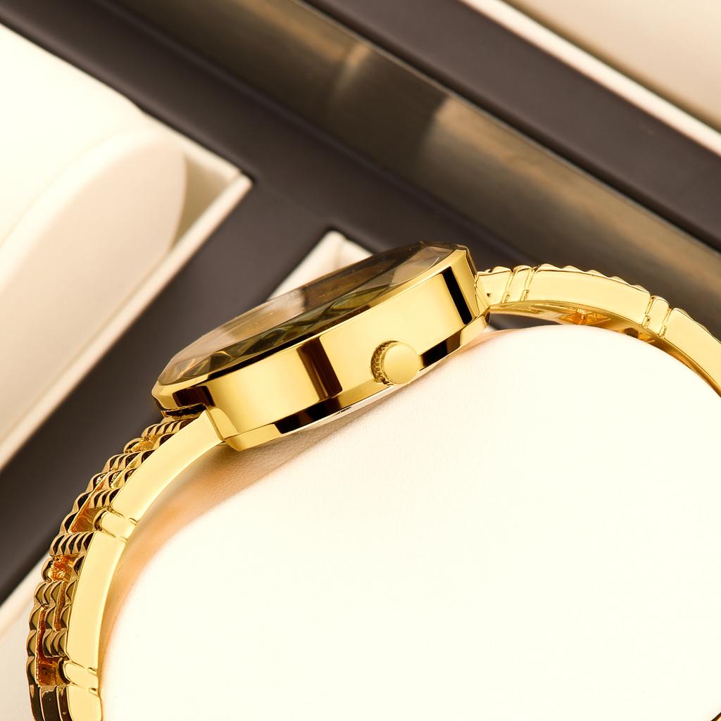 Yalalusi Luxury Emerald Green Ladies Wristwatch Geometric Gold Bracelet Crystal Dress Watch For Gift