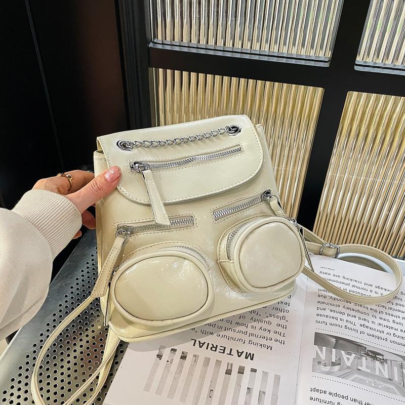 Рюкзак Женский Модный Весенне-Летний Повседневный Сумка на Цепочке Нишевый Дизайн Соединитель Тренд Легкий Маленький Рюкзак