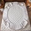 Quilted Bed Mattress Cover Thicken Bed Fitted Sheet Skin-friendly Mattress Topper Cover with Elastic Band Bedcover Bedcloth (No Pillowcase)