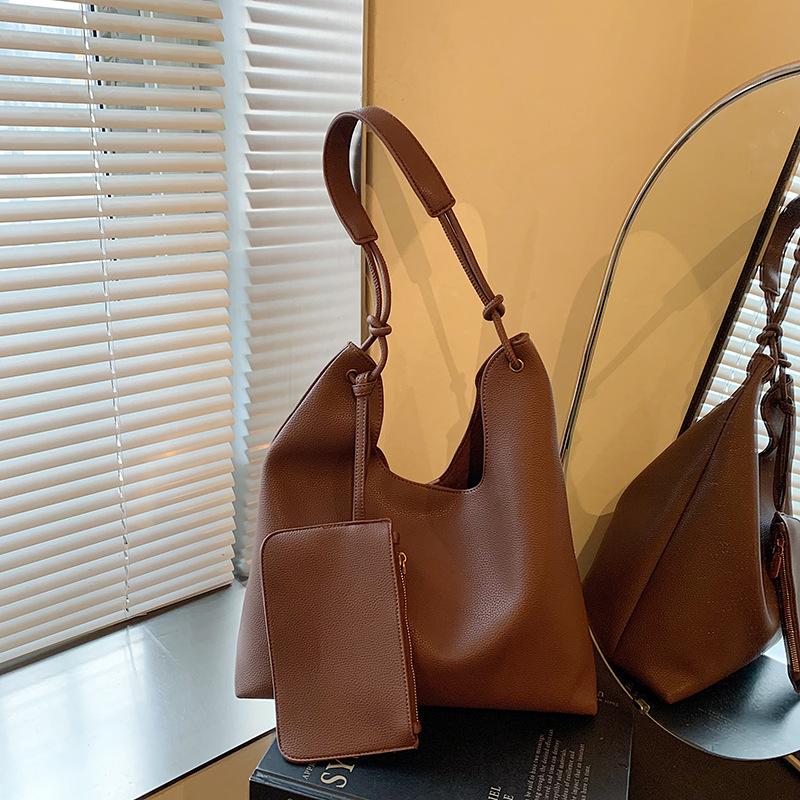 Ретро сумка-тоут женская новая осенне-зимняя популярная большая вместительная сумка через плечо нишевый дизайн сумка для поездок на работу