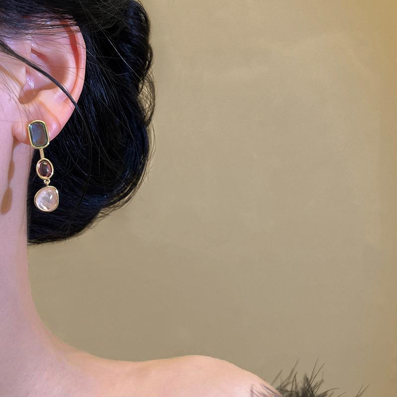 Асимметричные серьги с цветными драгоценными камнями для женщин, серебряные игольчатые серьги среднего антикварного контраста, дизайн Sense