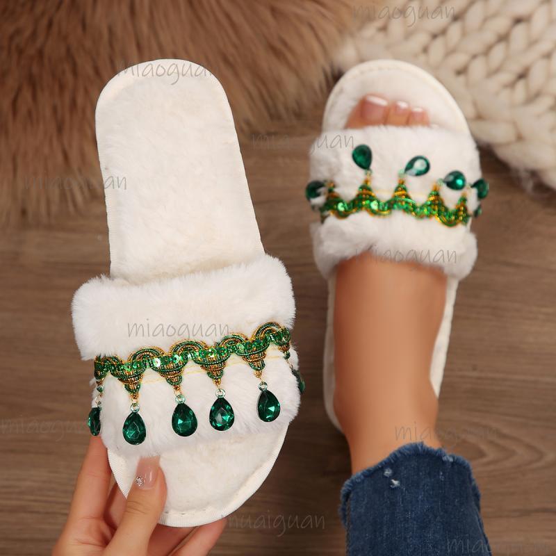 Fashion Bohemia Rhinestones Tassel Furry Indoor Slippers Women 2025 Winter Warm Short Plush Non Slip Home Slippers White Cotton Slides