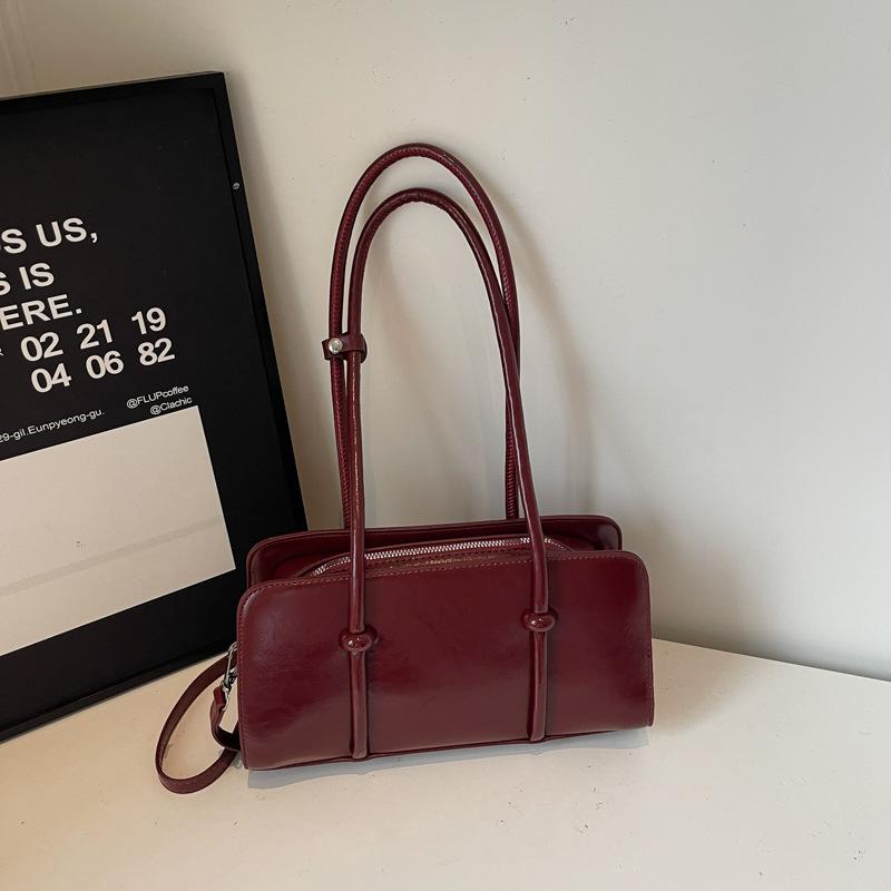 Ретро сумка женская большой вместимости 2025 новая осень и зима универсальная на плечо подмышку сумка повседневная текстура деловая сумка-подушка