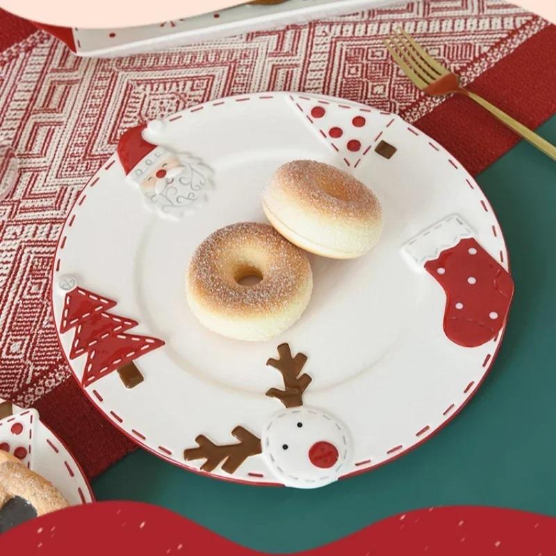 1Pc Santa Claus Ceramic Round Plate Western Style Dinner Plate Embossed Cake Dessert Plates Home Tableware Christmas Gift