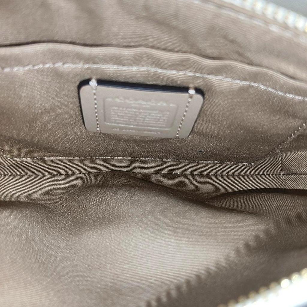 [Б/У] Сумка через плечо полумесяц Payton 21 Classic Monogram на молнии из ПВХ-кожи - Отличное состояние #DDBKMQ
