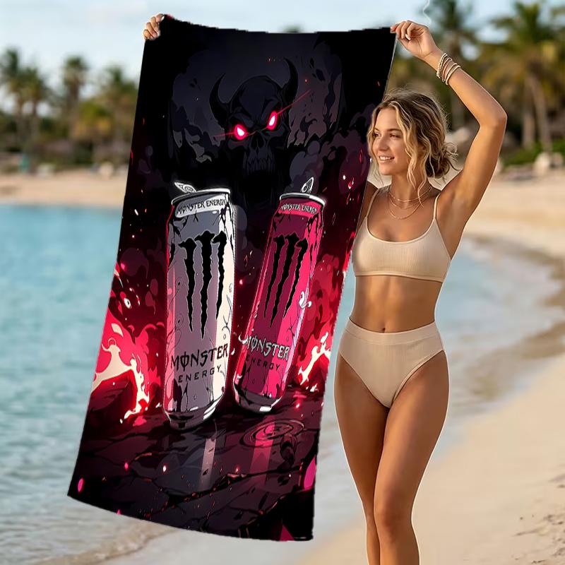 Пляжное полотенце с узором из логотипов Monster Energy - мягкое, впитывающее, можно стирать в машине. Легкое и современное, для плавания, незаменимо в путешествиях