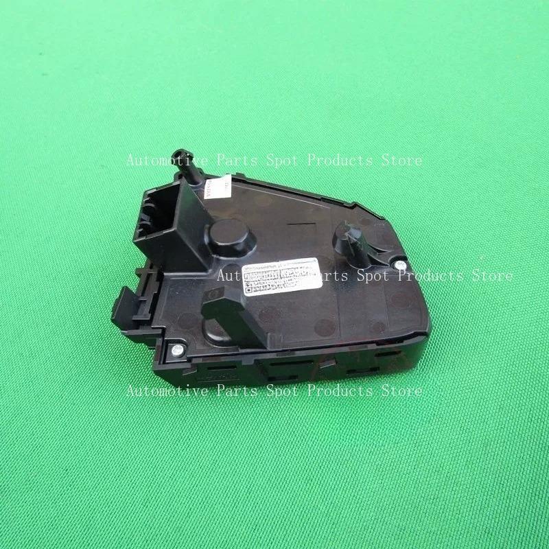 Suitable for CRV 2017-2022 Breeze Steering Wheel Touch Slide Audio Volume Control Switch Button