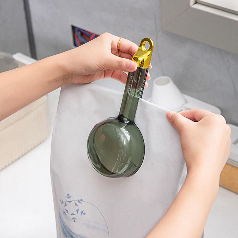 Ложка для риса, многофункциональная ложка для копания муки, бытовой пластиковый совок с длинной ручкой и зажимом для пищевой сумки, кухонный инструмент