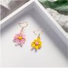 Желтые контрастные цвета асимметричные серьги-подвески в виде цветка женские милые полые серьги-подвески в виде ромашки модные ювелирные изделия для девушек