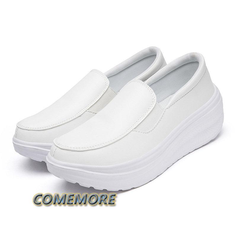 Женские туфли Весна PU кожа Мягкая подошва Рабочая обувь Женские черные мокасины Спорт для медсестры Женщина Платформа танкетка Плюс Размер 42