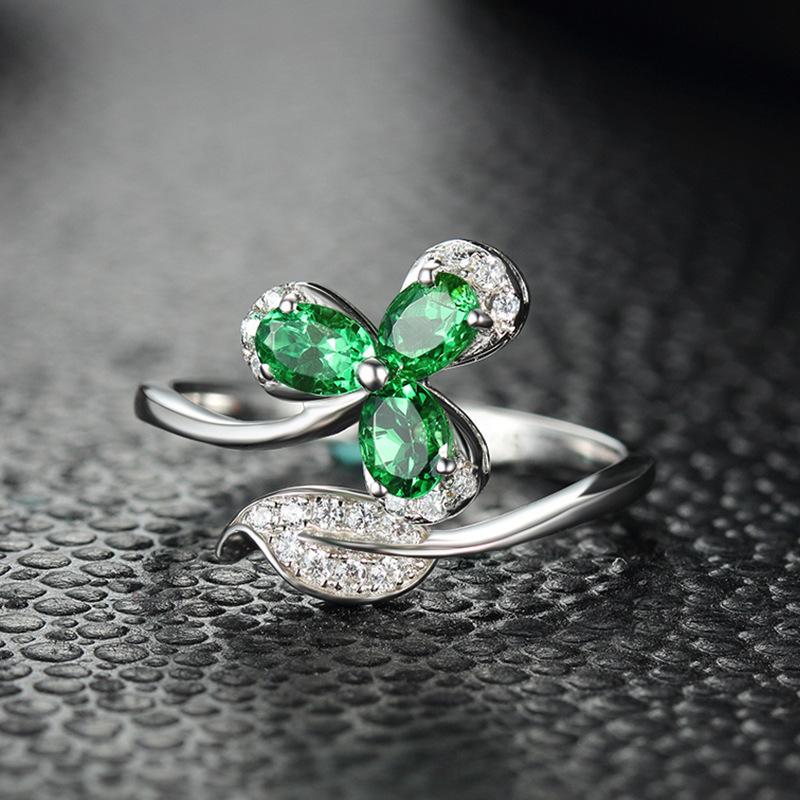 High-end Grandmother's Lucky Three Green Leaf Ring, Light Luxury, Simple, Versatile, Fashionable Open Ring for Women