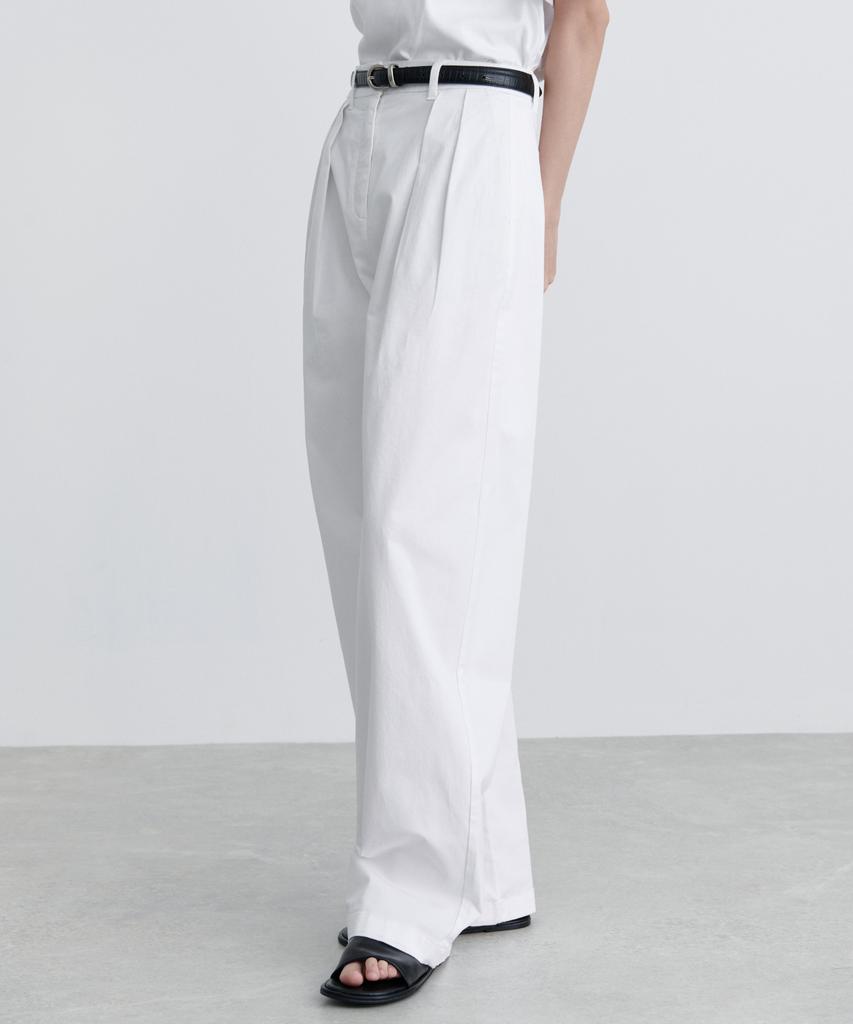 MUSINSA STANDARD WOMAN Women'S Reverse Two-Tuck Wide Chino Pants [White]