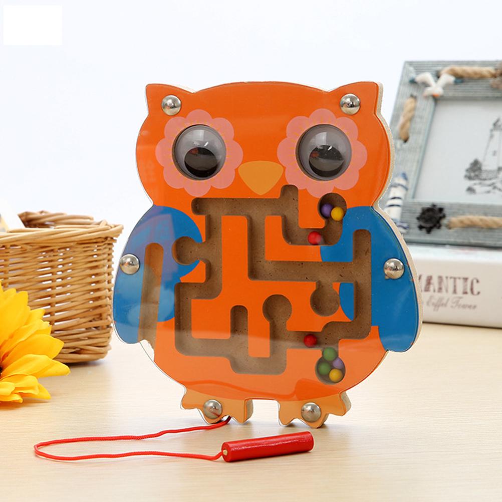 1pc Magnetic Wooden Bead Maze Puzzle Wooden Toys Cartoon Owl Shape for Kids (Random Color)