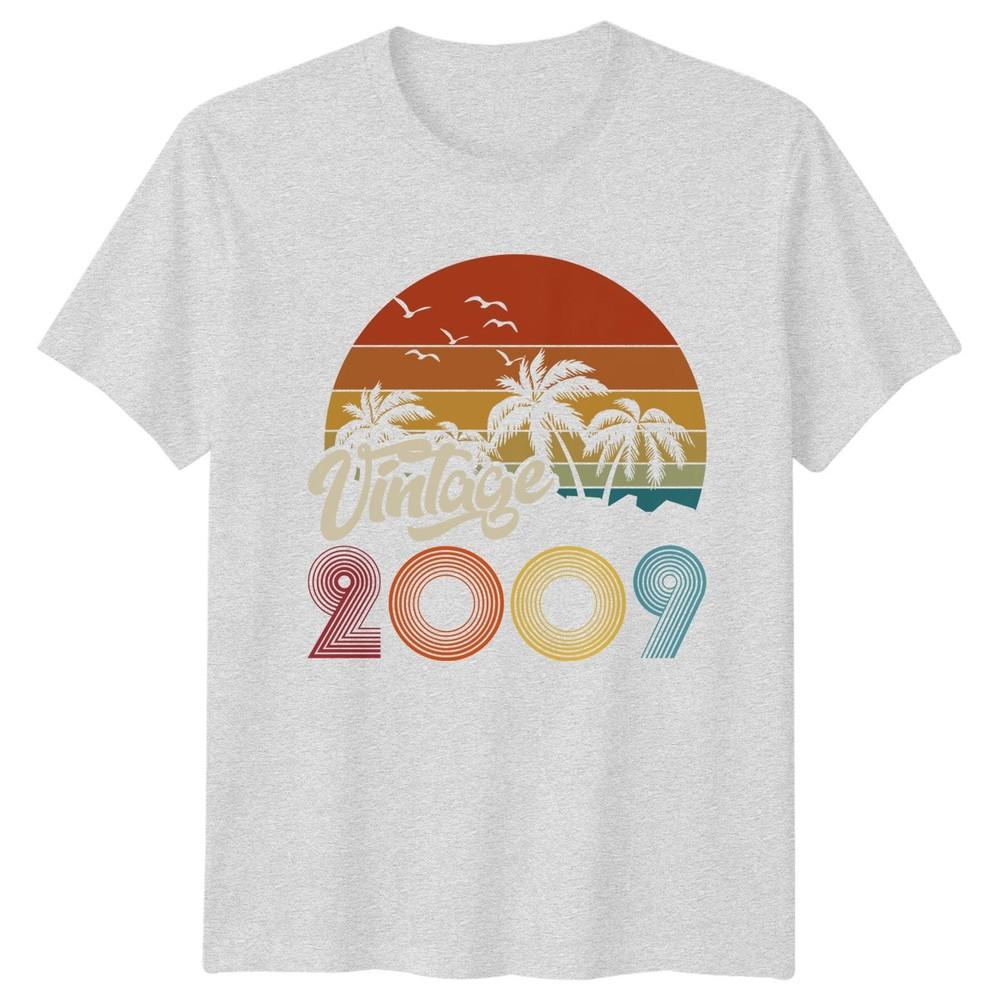 17th Birthday TShirt Vintage 2009 Birthday Party Gift Retro Tee For Unisex Unisex
