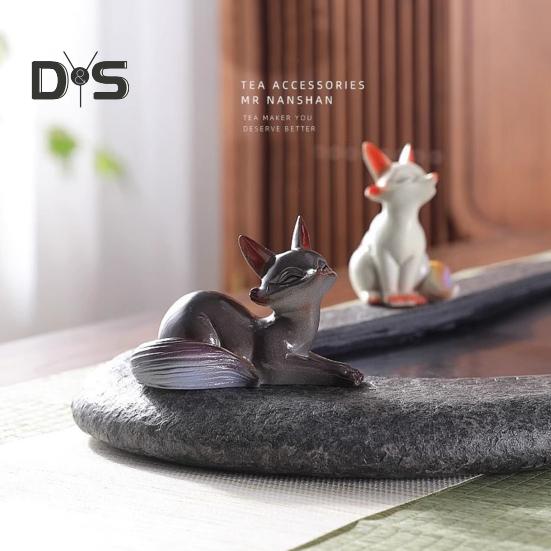 Tea Pet Color Changing Fox Resin Handcrafted Lucky Feng Shui Decoration with Hot Water Good Luck Symbol Teatable Teahouse Ornament