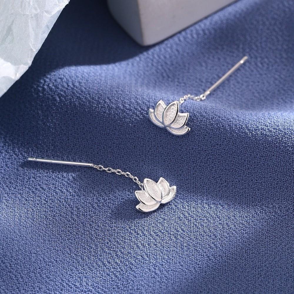 Light Luxury Charm Metal Earrings Elegant Flower Drooping Earring Ladies Accessories