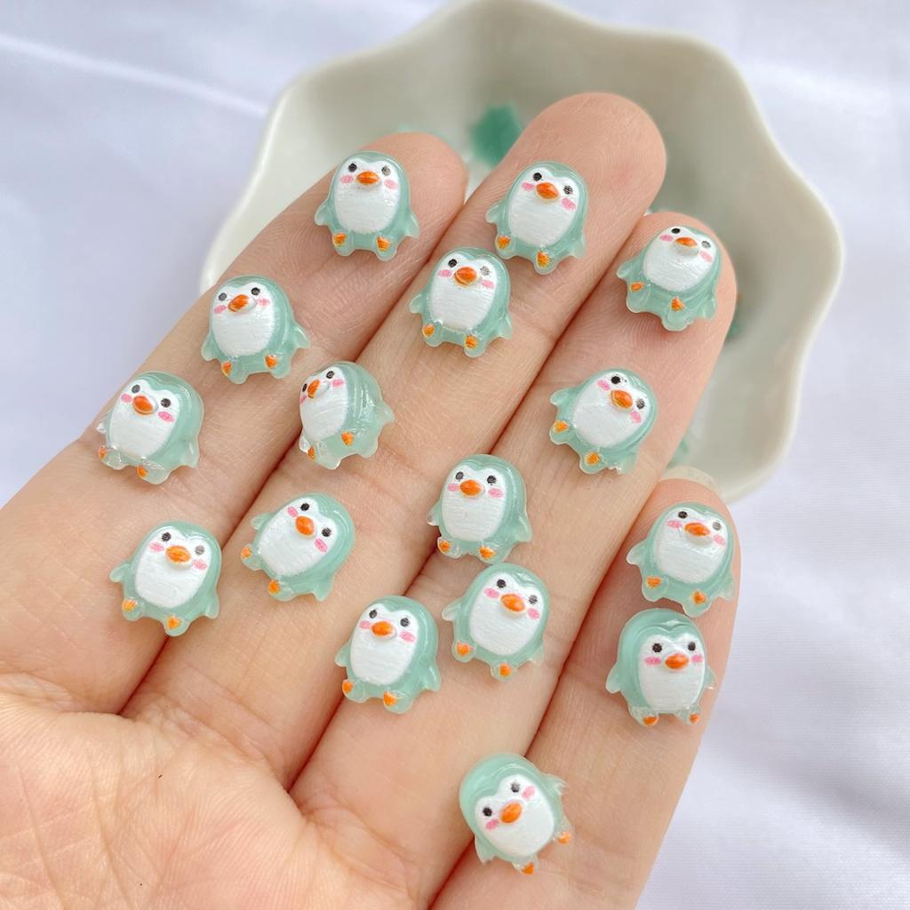 50Pcs New Cute Resin Mini Penguin Kawaii Girl Heart Decorative Accessories Super High Face Value Nail Decoration