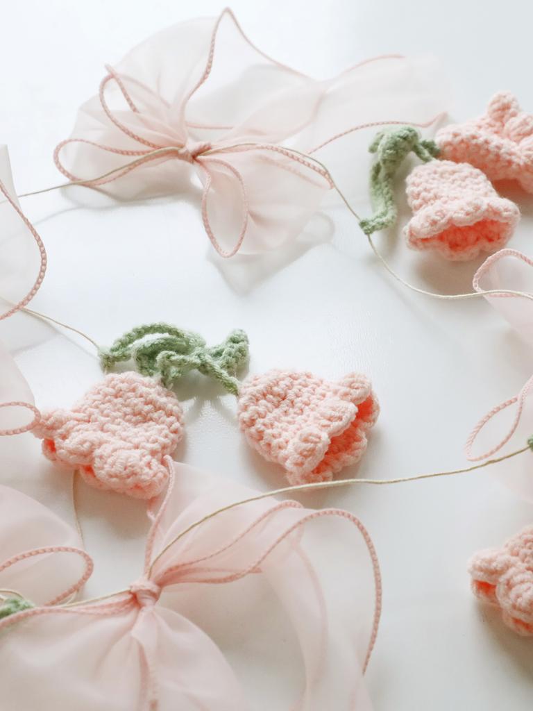 Ручная работа, гирлянда из вязаных цветов, розовый цветочный баннер с бантами, для детского душа, свадьбы, детской комнаты, вечеринки, бохо-декор стен, подарки