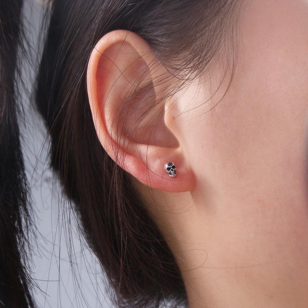 Punk Skeleton Earrings Studs Cool Halloween Skull Ear Studs Skeleton Hand Stud Earrings Women