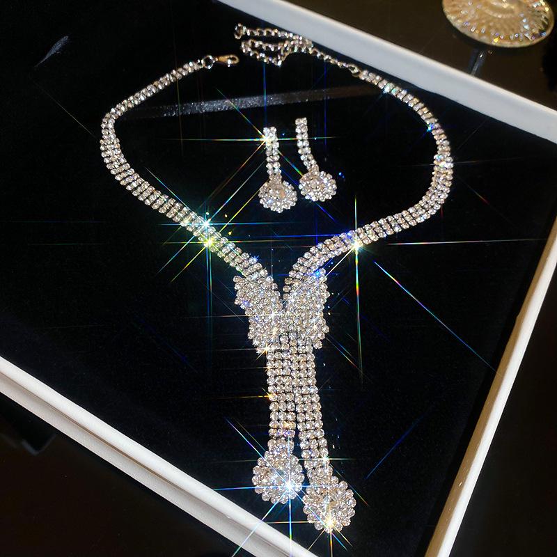 European & American Luxury Zircon Jewelry Set: Retro Clavicle Chain Necklace, Versatile Fashion Accessory