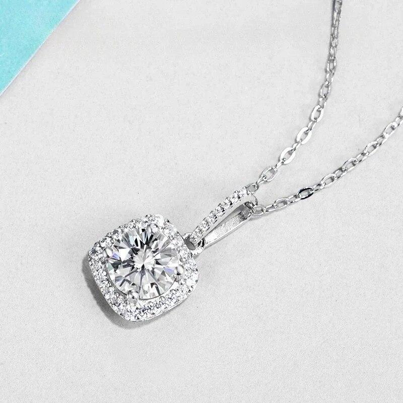 New Moissanite Diamond 6.5mm 1CT Necklace For Woman Pendant 925 Silver Necklace For Women Chains Party Bridal Fine Jewelry