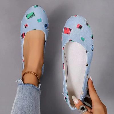 Женские мокасины 2024 года, новые разноцветные лоскутные джинсовые дышащие туфли, балетки, мокасины, повседневные туфли с круглым носком без застежки