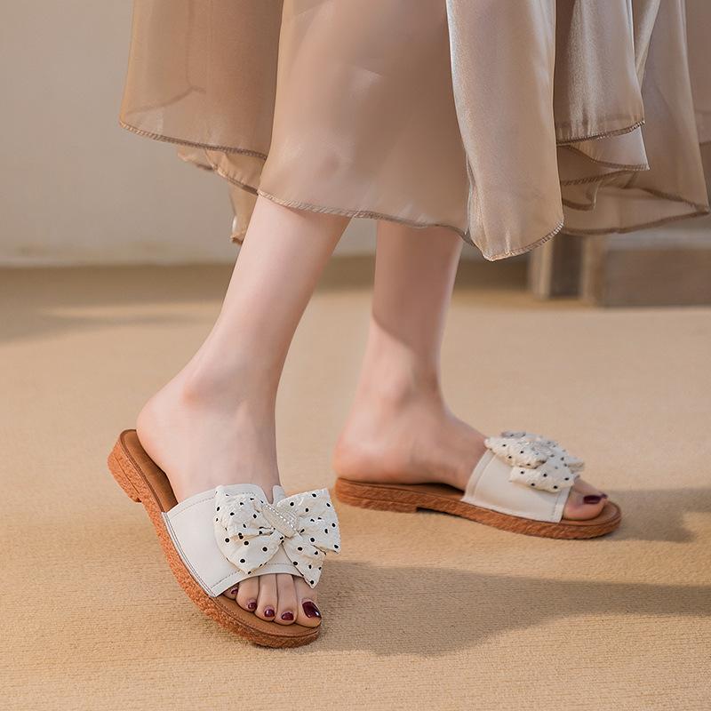 Soft Bottom Large Size Summer Wear 2025 New Bow Flat Bottom One Word Women's Fashion Beach First Layer Cowhide Cool Slippers